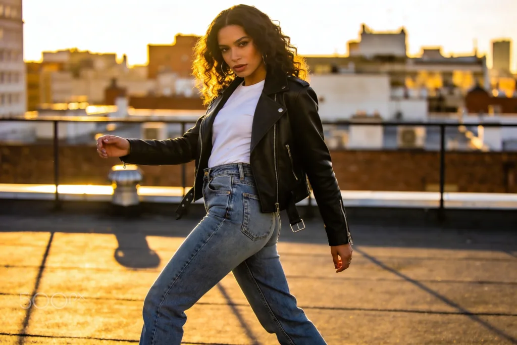 17 Mom Jeans Outfit Baddie: Elevate Your Denim Edge