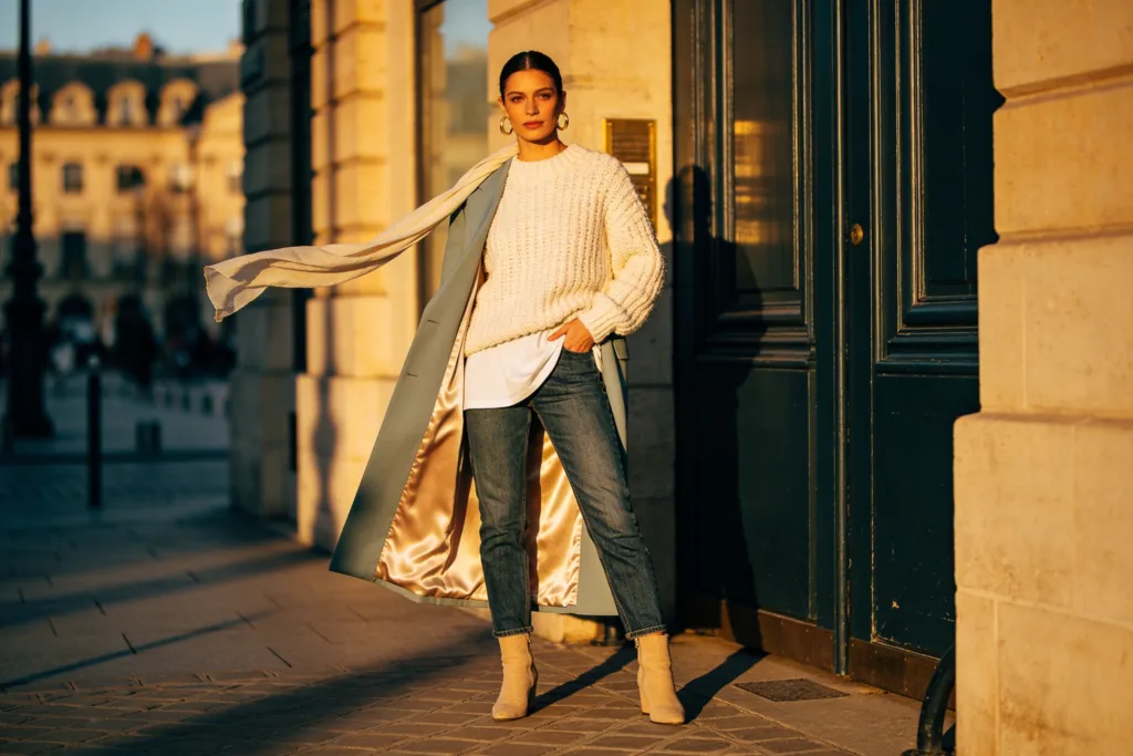 17 Weekend Getaway Outfits: Stylish Mini Capsule